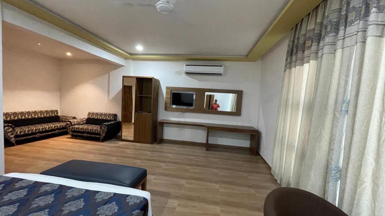 Heaven 7 Hotel & Resort Himatnagar المظهر الخارجي الصورة