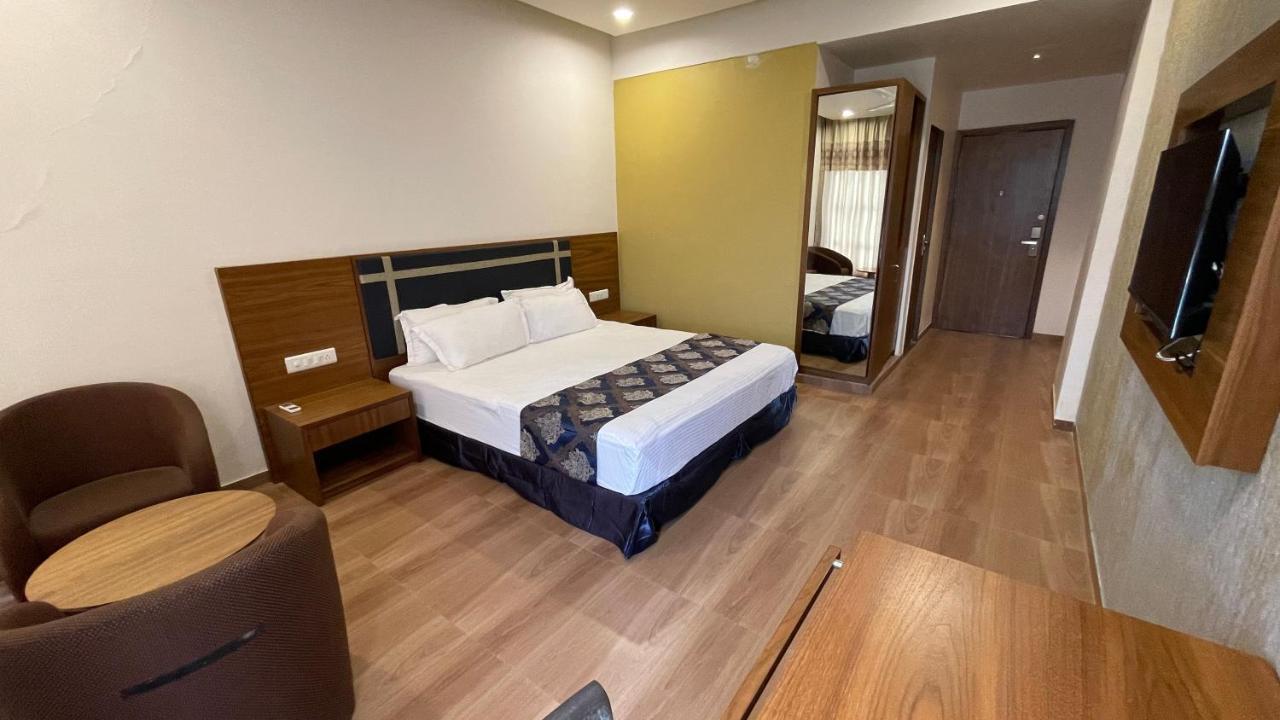 Heaven 7 Hotel & Resort Himatnagar المظهر الخارجي الصورة
