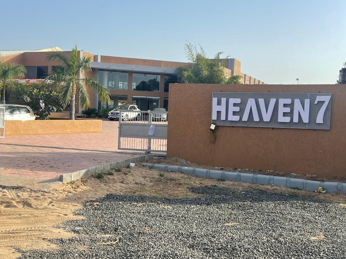 Heaven 7 Hotel & Resort Himatnagar المظهر الخارجي الصورة