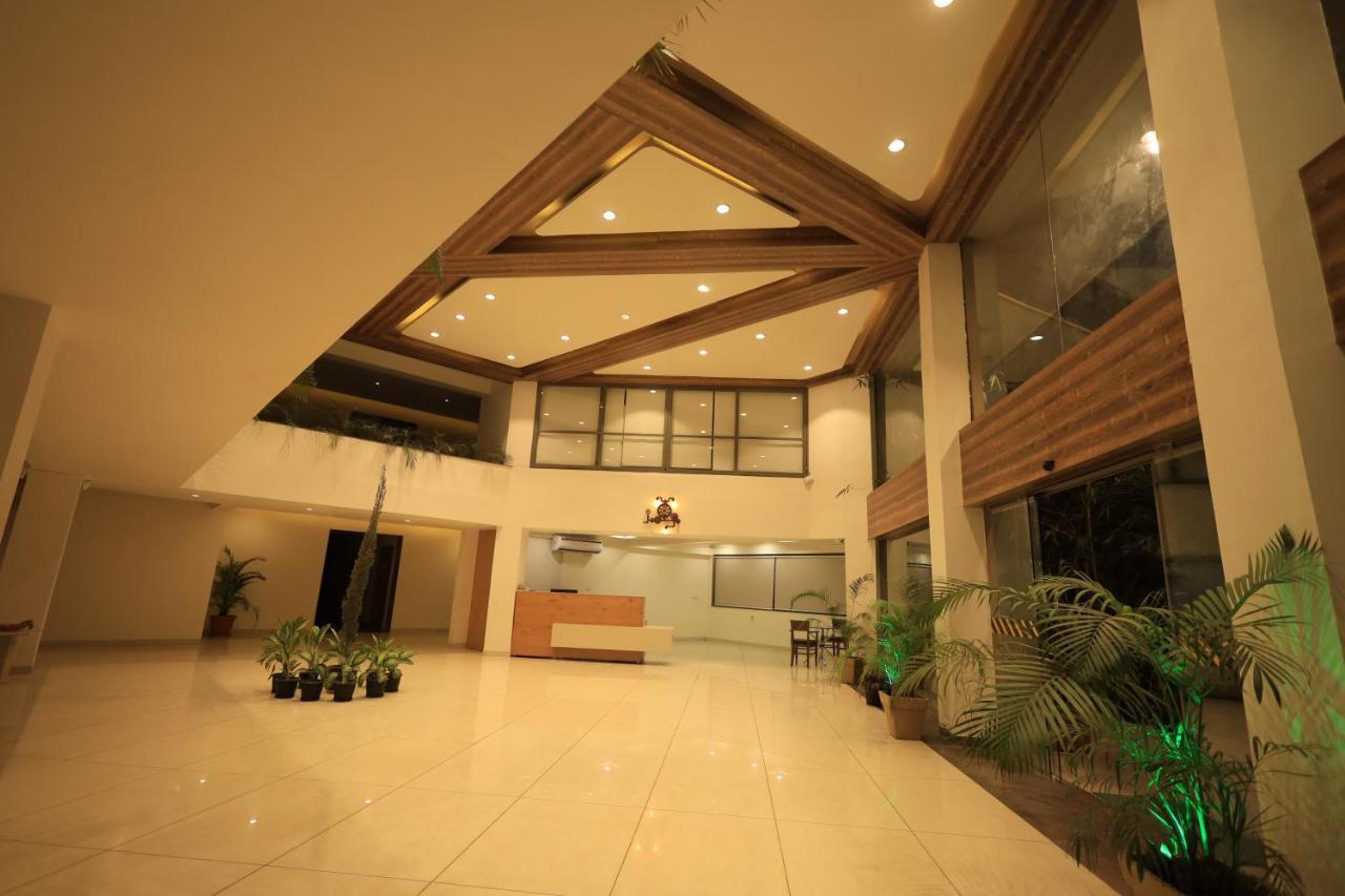 Heaven 7 Hotel & Resort Himatnagar المظهر الخارجي الصورة